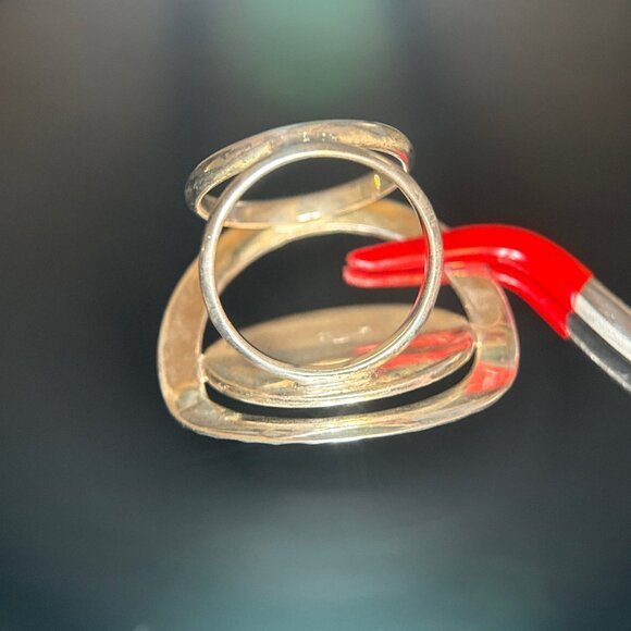 Large 925 Silver Pearl with Gold Accent Ring - Picture 4 of 7